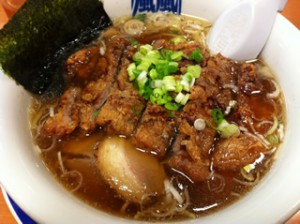 高円寺 風風ラーメン 醤油パーコー麺